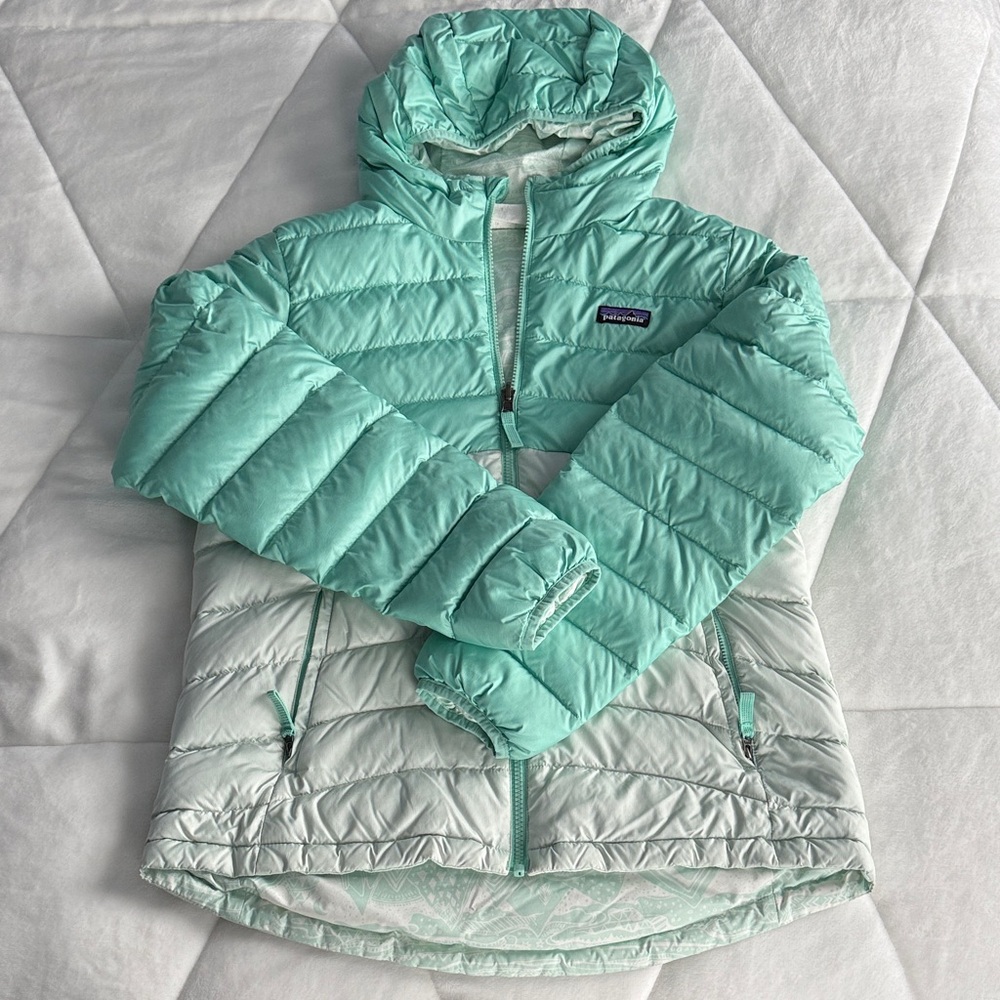 Patagonia Kids (XXL 16-18) Light Green Puffer Jacket